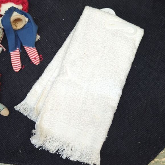 Vtg Snowden & Friends Raggedy Ann & Andy towel, candle, dolls - Picture 7 of 11
